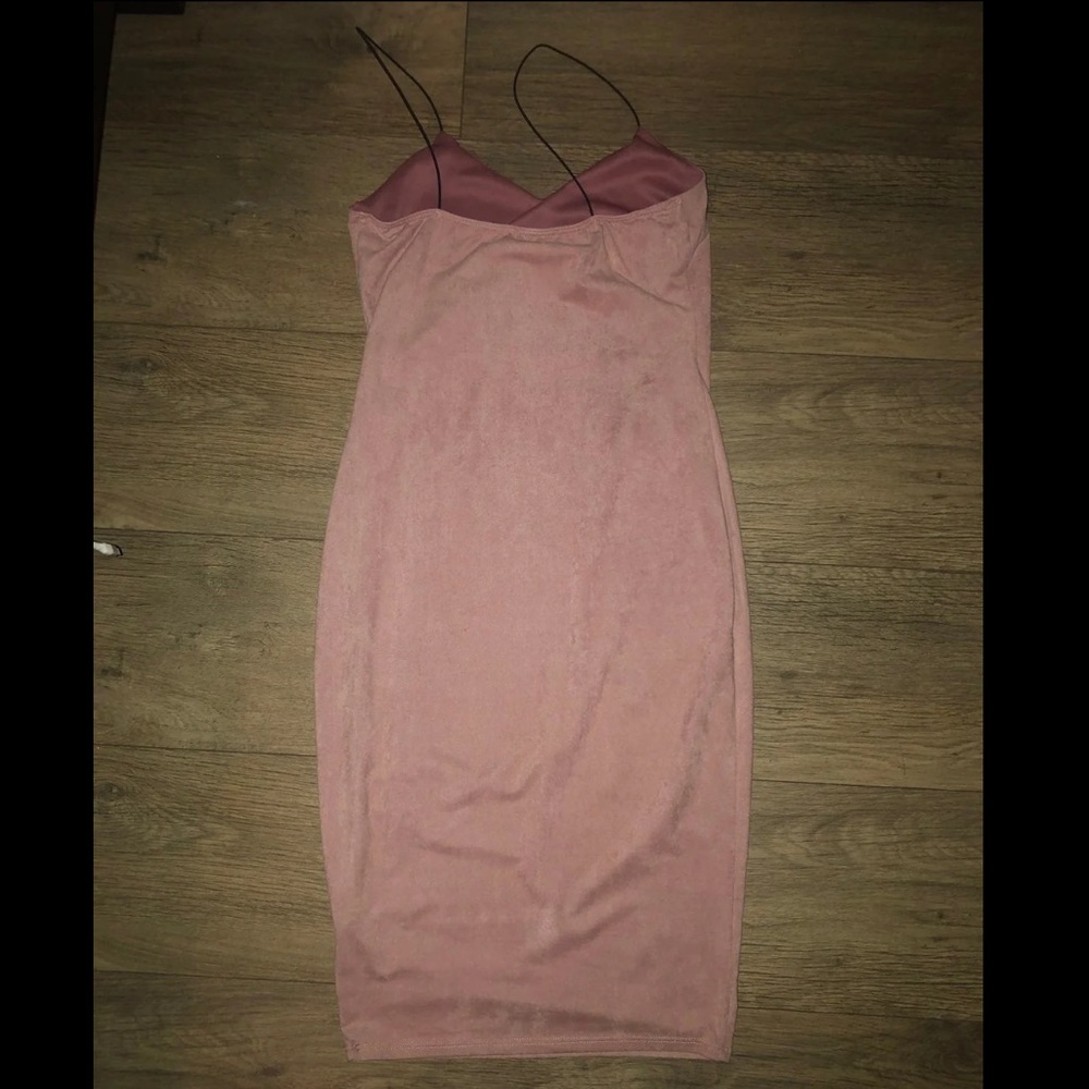 Pink dress - Picture 2 of 4
